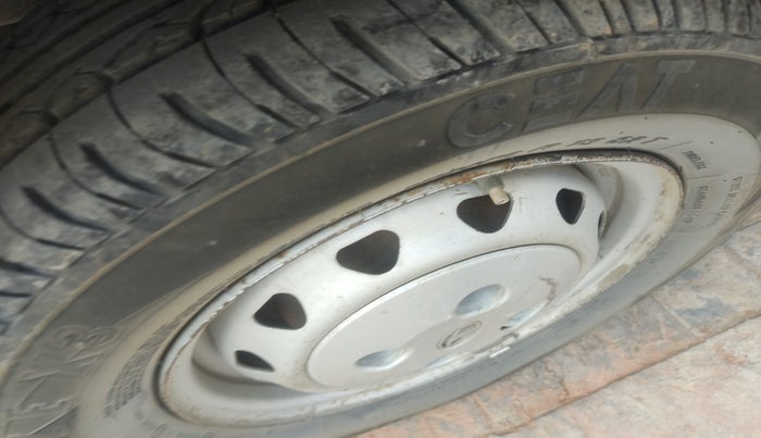 2013 Tata Indica Vista LS TDI, Diesel, Manual, 1,61,953 km, tyre