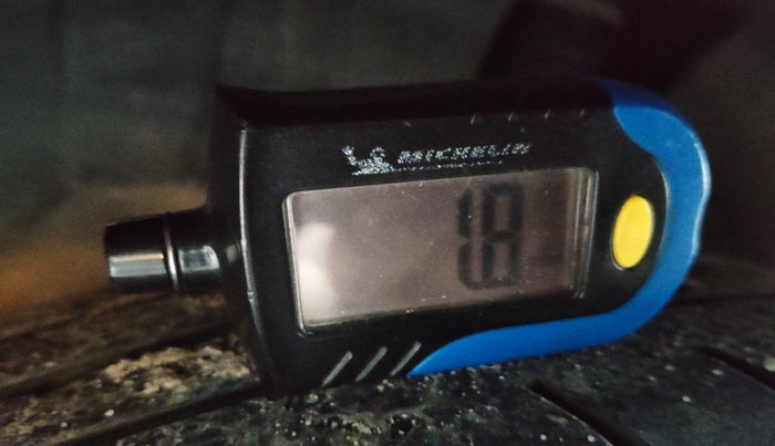 2022 Maruti Swift VXI, Petrol, Manual, 71,310 km, tyre