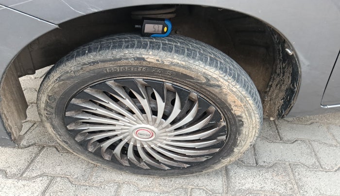 2013 Maruti Wagon R 1.0 VXI, Petrol, Manual, 97,324 km, tyre