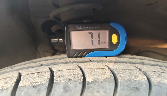 2020 Maruti Alto LXI, Petrol, Manual, 1,77,832 km, tyre