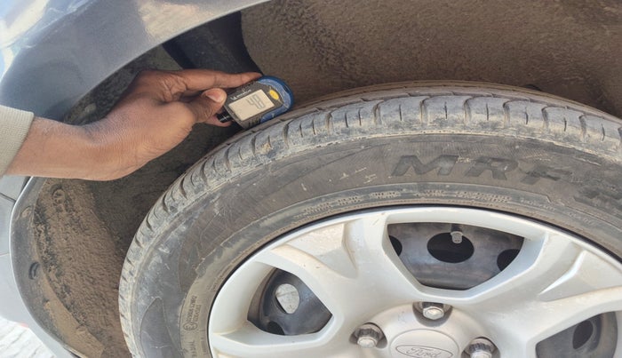 2014 Ford Ecosport AMBIENTE 1.5L DIESEL, Diesel, Manual, 92,832 km, tyre