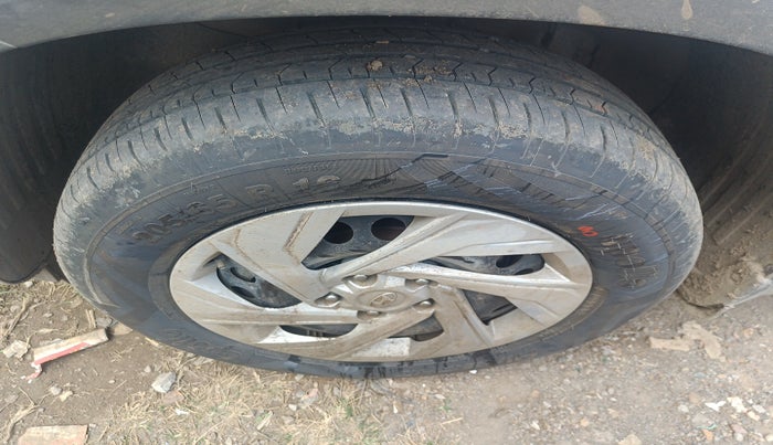 2023 Hyundai Creta EX 1.5 PETROL, Petrol, Manual, 26,311 km, tyre