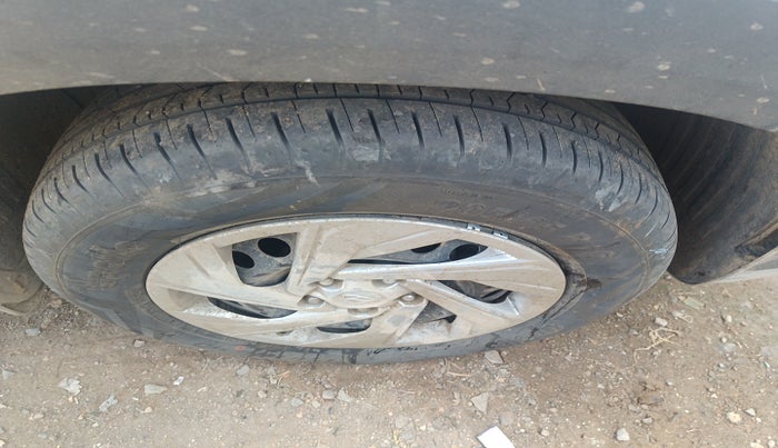 2023 Hyundai Creta EX 1.5 PETROL, Petrol, Manual, 26,311 km, tyre