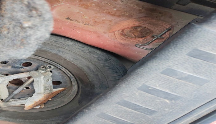 2012 Maruti Swift VDI, Diesel, Manual, 1,46,125 km, tyre