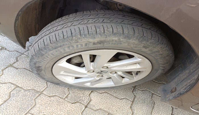 2016 Honda Jazz 1.2L I-VTEC V, Petrol, Manual, 48,971 km, tyre