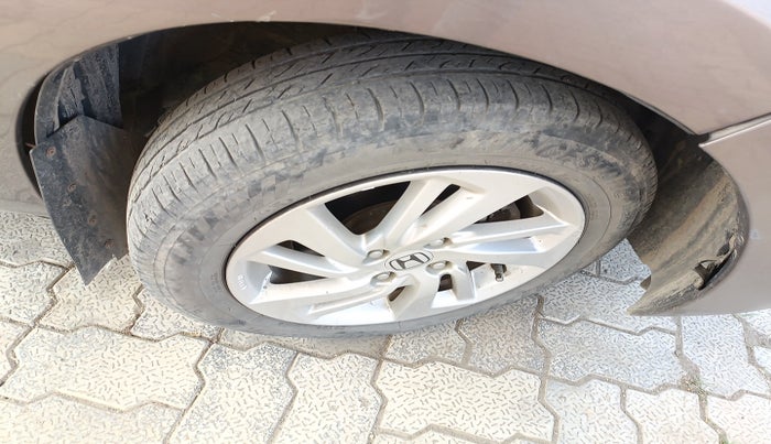 2016 Honda Jazz 1.2L I-VTEC V, Petrol, Manual, 48,971 km, tyre