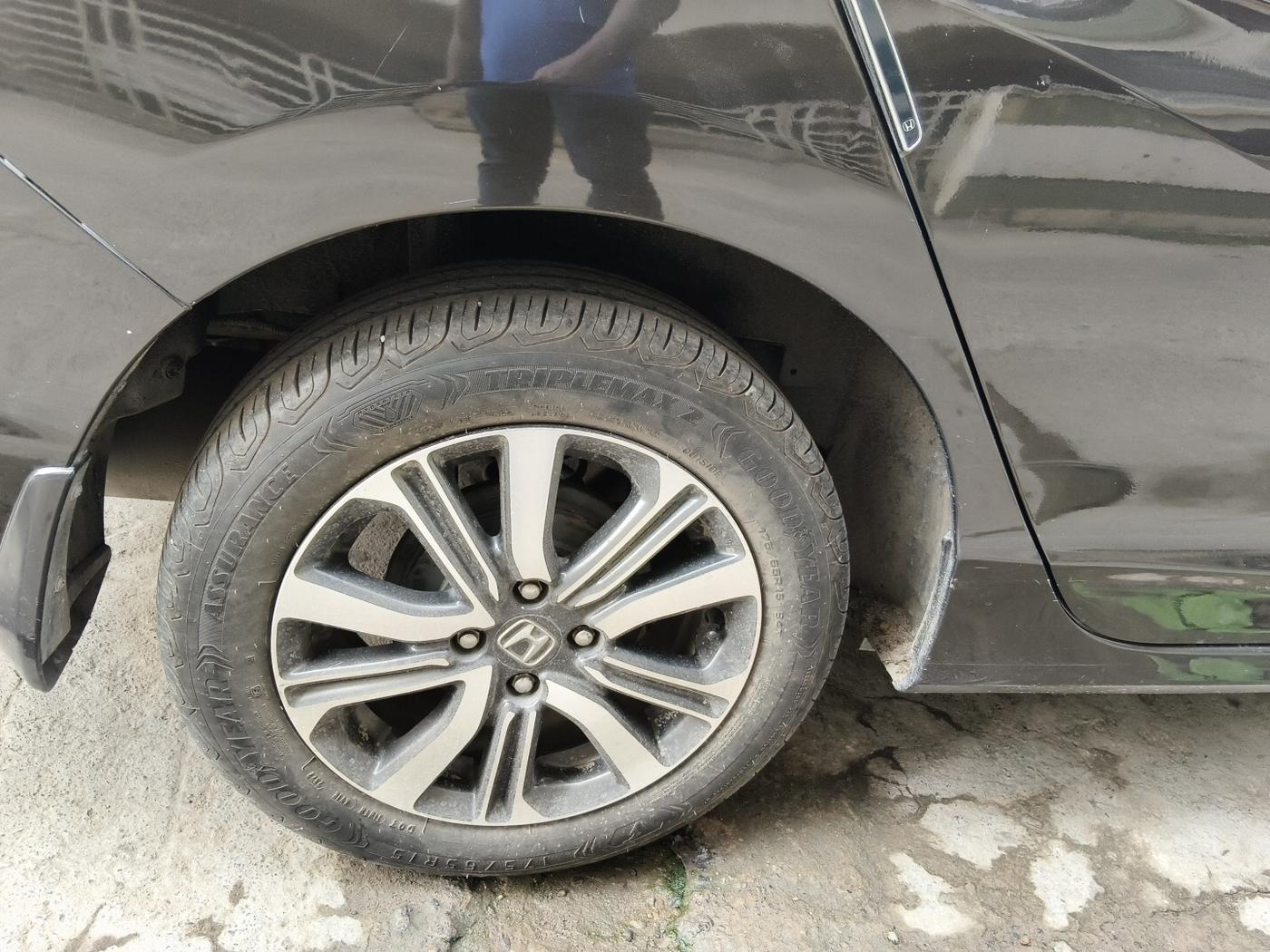 2017 Honda City 1.5L I-VTEC V MT, Petrol, Manual, 68,014 km, tyre