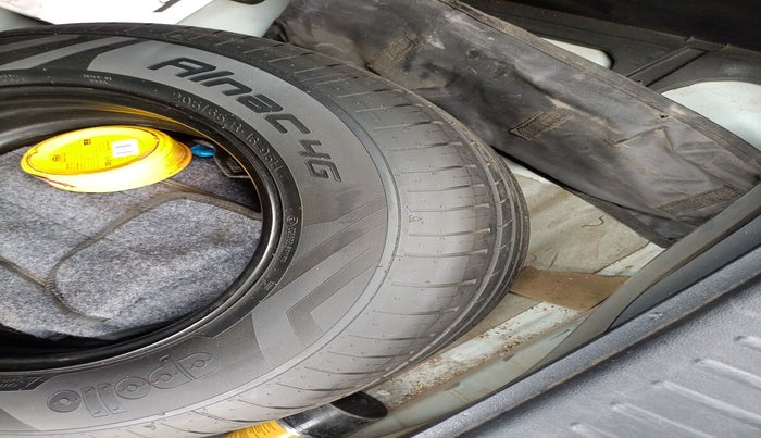 2022 Hyundai Creta EX 1.5 DIESEL, Diesel, Manual, 86,870 km, tyre