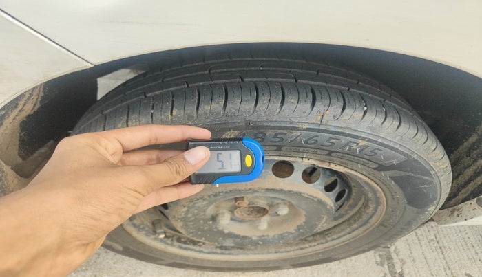 2017 Maruti Baleno DELTA DIESEL 1.3, Diesel, Manual, 2,23,232 km, tyre