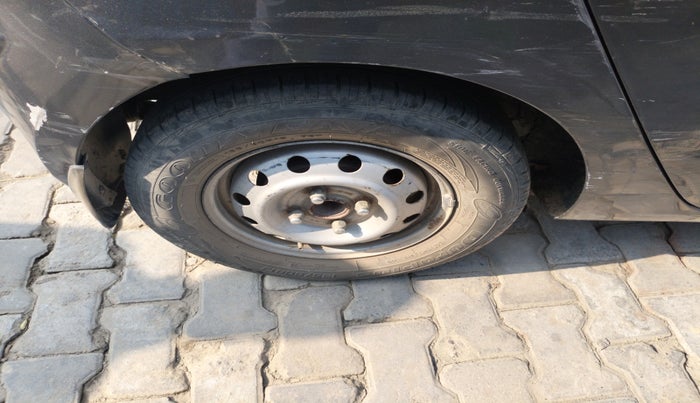 2010 Hyundai i10 ERA 1.1, Petrol, Manual, 83,302 km, tyre