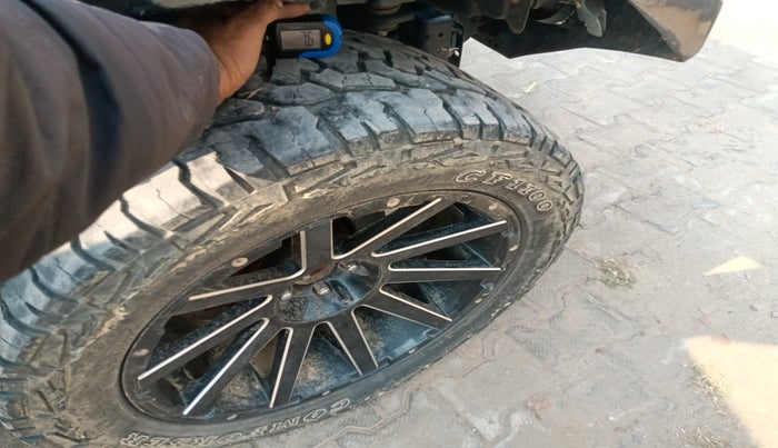 2022 Mahindra Thar LX D 4WD AT CONVERTIBLE, Diesel, Automatic, 41,561 km, tyre