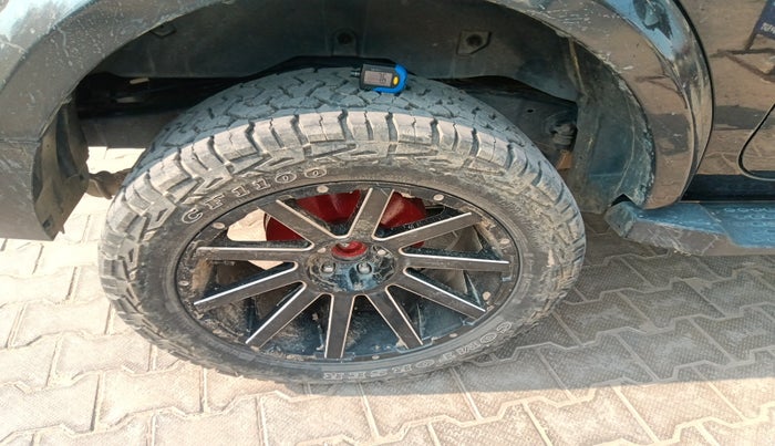 2022 Mahindra Thar LX D 4WD AT CONVERTIBLE, Diesel, Automatic, 41,561 km, tyre