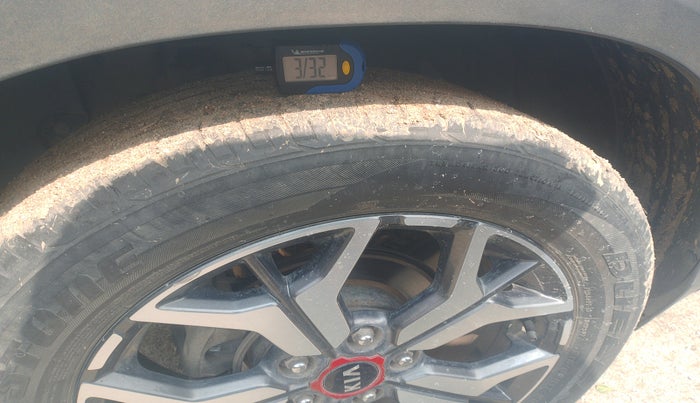 2019 KIA SELTOS GTX AT 1.4 PETROL, Petrol, Automatic, 1,08,578 km, tyre