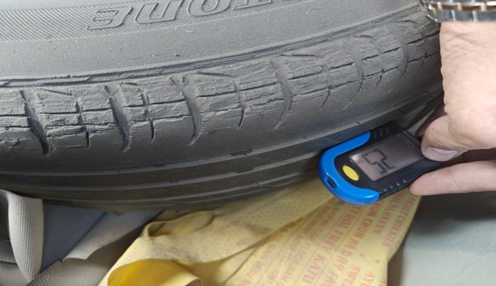 2018 Maruti S Cross ALPHA 1.3, Diesel, Manual, 1,35,714 km, tyre