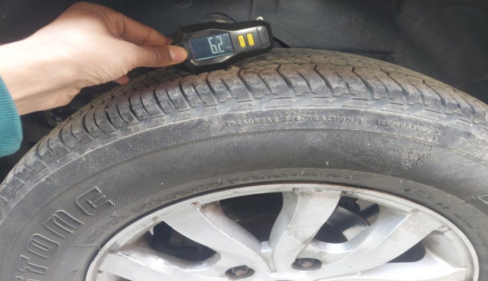 2019 Mahindra XUV500 W5, Diesel, Manual, 70,443 km, tyre