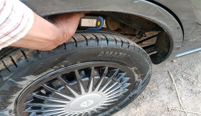 2016 Maruti Alto K10 VXI, Petrol, Manual, 1,24,767 km, tyre