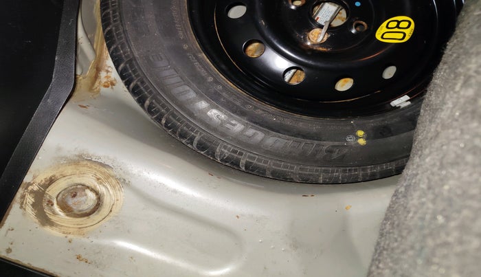 2017 Maruti Swift ZDI, Diesel, Manual, 89,400 km, tyre