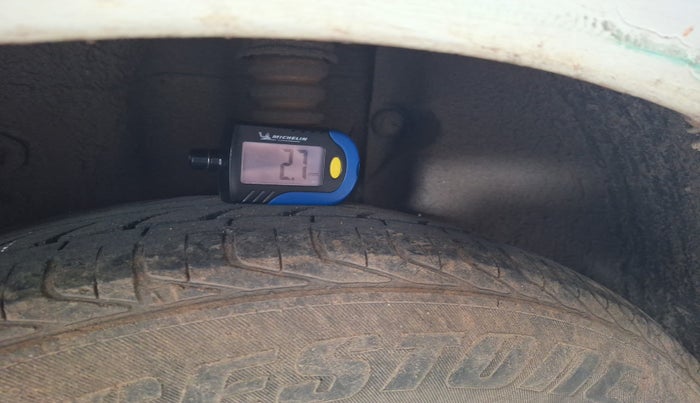 2010 Hyundai Verna TRANSFORM 1.5 SX CRDI, Diesel, Manual, 1,24,561 km, tyre