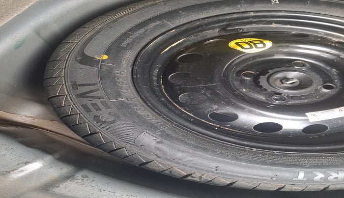 2020 Ford Figo Aspire TITANIUM 1.2 PETROL, Petrol, Manual, 1,05,561 km, tyre