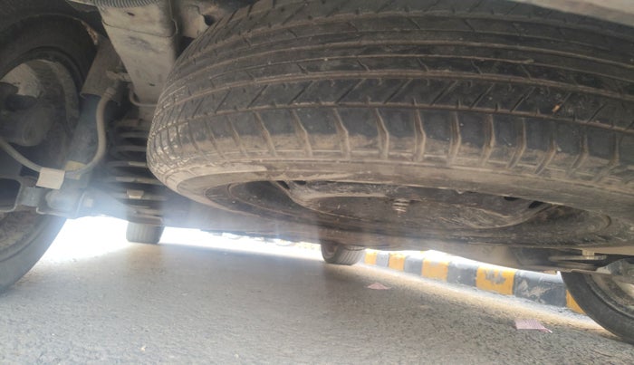 2022 Hyundai ALCAZAR PRESTIGE(O) EXE 1.5 AT 7STR, Diesel, Automatic, 1,35,876 km, tyre