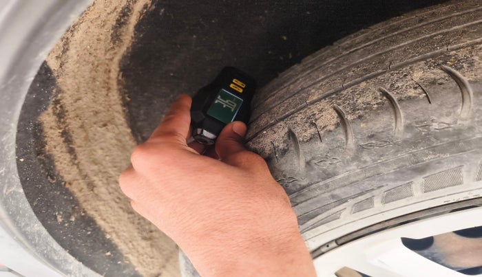 2019 Maruti Vitara Brezza VDI, Diesel, Manual, 1,15,067 km, tyre