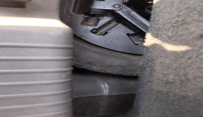 2011 Hyundai i10 MAGNA 1.1, Petrol, Manual, 51,379 km, tyre