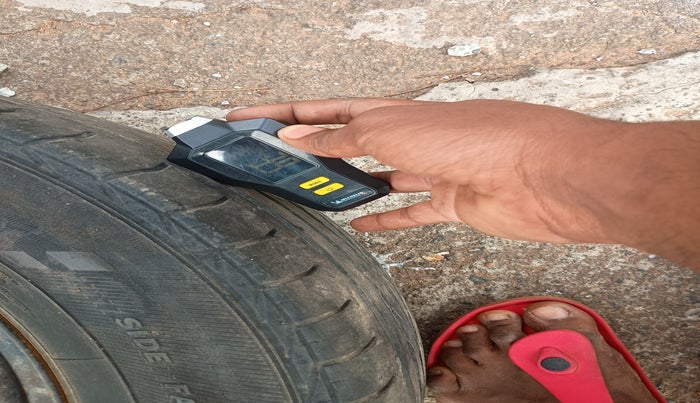 2012 Toyota Corolla Altis G DIESEL, Diesel, Manual, 1,32,571 km, tyre