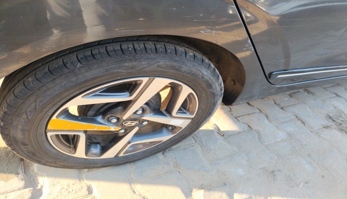 2023 Hyundai AURA SX 1.2 CNG, Petrol, Manual, 71,848 km, tyre