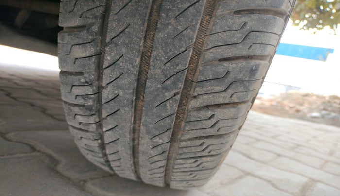 2021 Renault TRIBER RXL MT, Petrol, Manual, 38,087 km, tyre