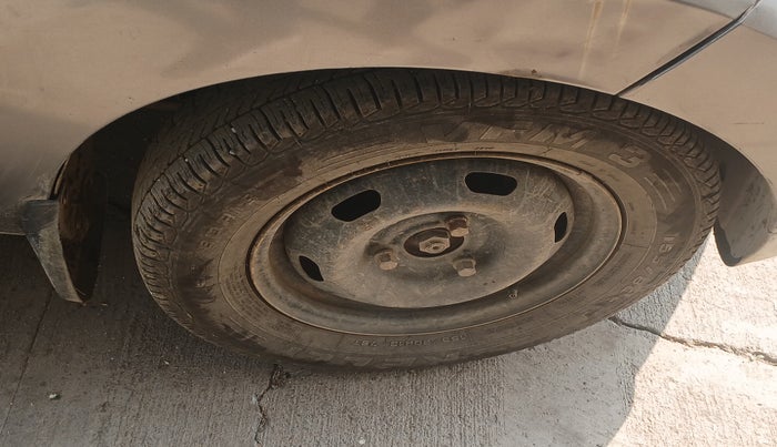 2017 Datsun Redi Go T (O), Petrol, Manual, 45,557 km, tyre