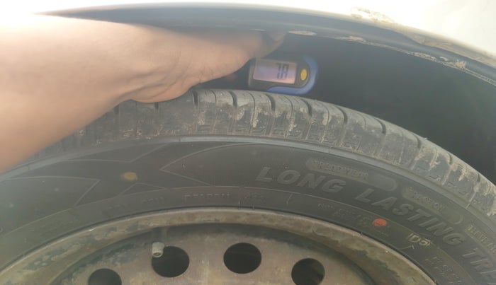 2014 Maruti Ciaz VDI +, Diesel, Manual, 1,06,349 km, tyre