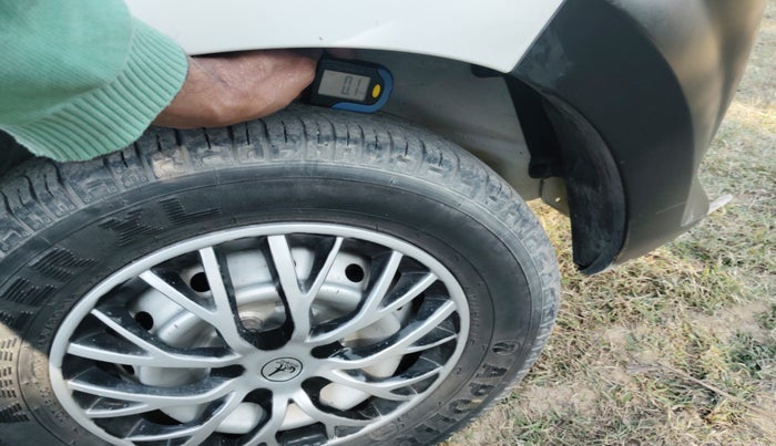 2014 Maruti Alto 800 STD, Petrol, Manual, 38,162 km, tyre