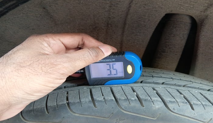 2023 Maruti FRONX DELTA PLUS 1.2MT, Petrol, Manual, 12,733 km, tyre