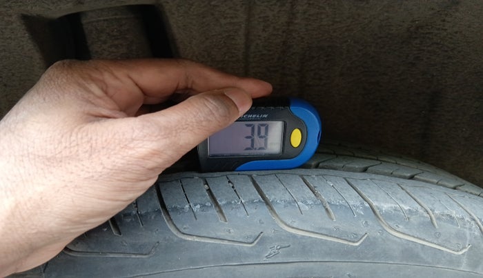 2023 Maruti FRONX DELTA PLUS 1.2MT, Petrol, Manual, 12,733 km, tyre