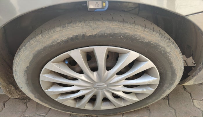 2014 Maruti Ciaz VDI +, Diesel, Manual, 98,333 km, tyre