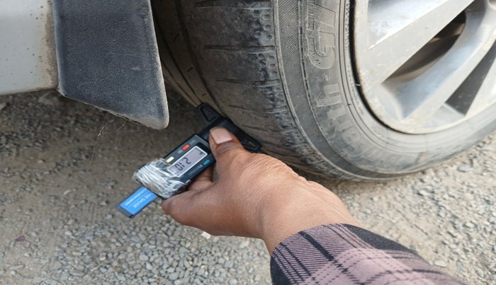 2016 Hyundai Verna 1.6 CRDI SX, Diesel, Manual, 1,03,834 km, tyre