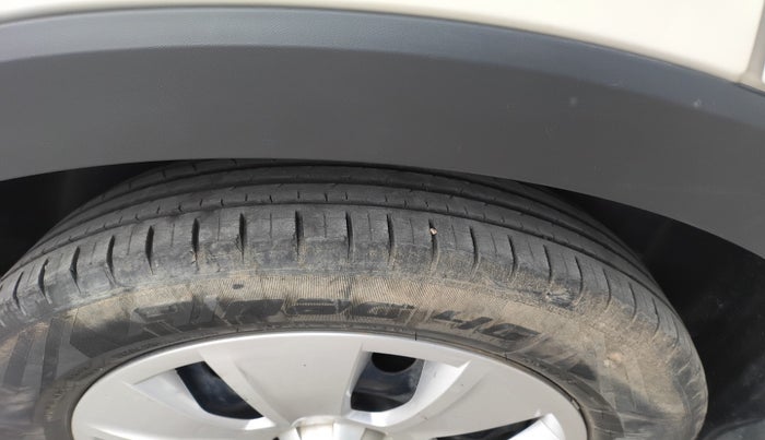 2021 Skoda KUSHAQ ACTIVE 1.0L TSI MT, Petrol, Manual, 51,117 km, tyre