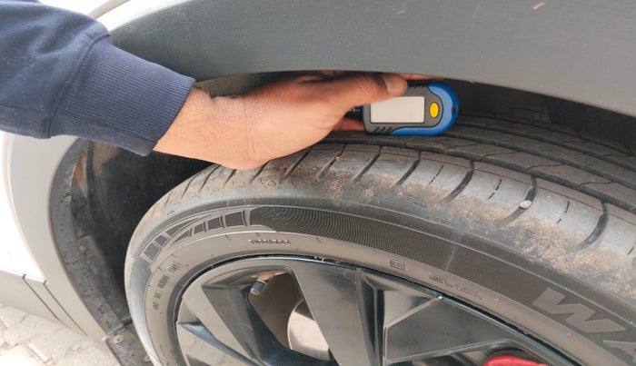 2024 Volkswagen TAIGUN GT PLUS 1.5 TSI DSG, Petrol, Automatic, 15,053 km, tyre