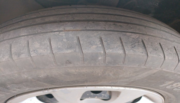 2018 Hyundai Elite i20 MAGNA EXECUTIVE 1.2, Petrol, Manual, 1,37,932 km, tyre