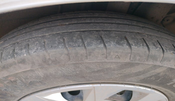 2018 Hyundai Elite i20 MAGNA EXECUTIVE 1.2, Petrol, Manual, 1,37,932 km, tyre