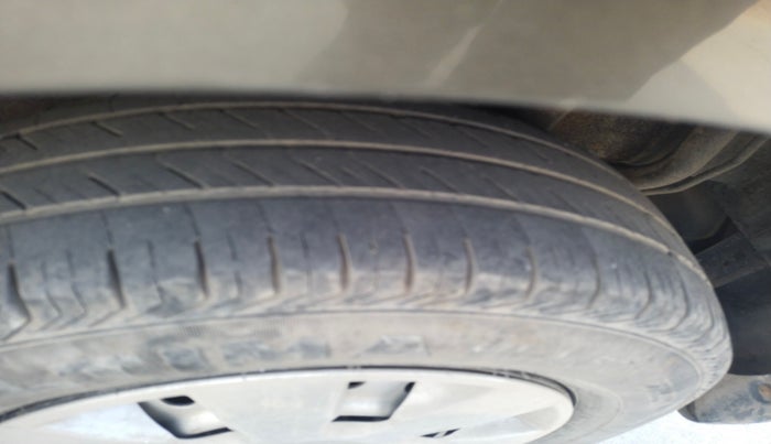 2021 Maruti New Wagon-R LXI CNG 1.0, Petrol, Manual, 1,27,000 km, tyre