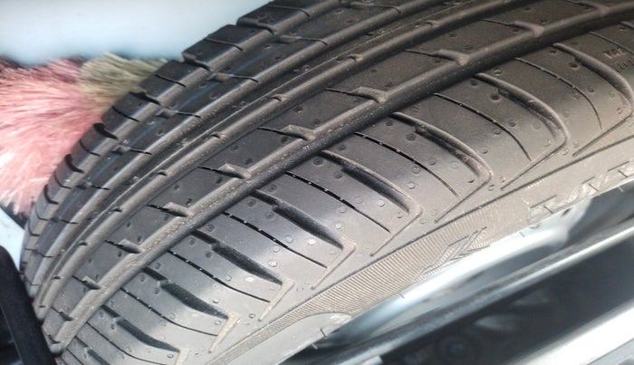 2021 Maruti New Wagon-R LXI CNG 1.0, Petrol, Manual, 1,27,000 km, tyre