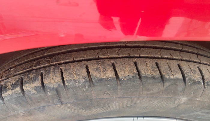 2022 Volkswagen Polo TRENDLINE 1.0L, Petrol, Manual, 66,655 km, tyre