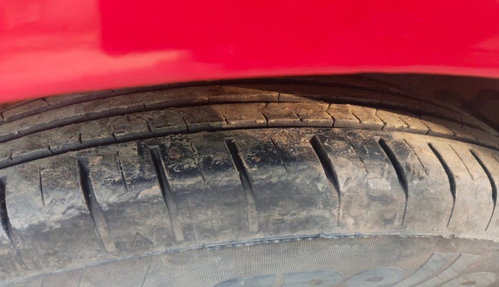 2022 Volkswagen Polo TRENDLINE 1.0L, Petrol, Manual, 66,655 km, tyre