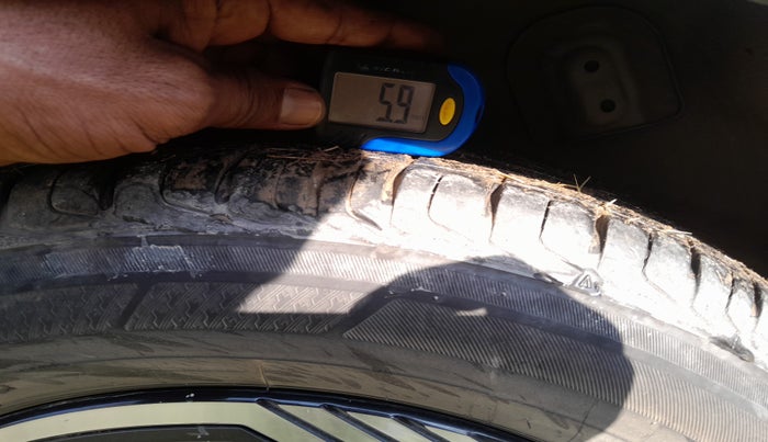 2024 Tata NEXON CREATIVE PLUS S 1.2 REVOTRON 6 AMT, Petrol, Automatic, 35,654 km, tyre