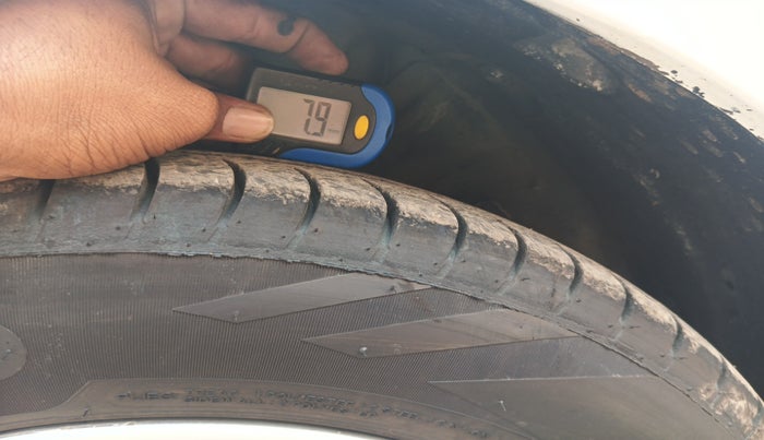 2012 Nissan Sunny XV DIESEL, Diesel, Manual, 1,30,419 km, tyre