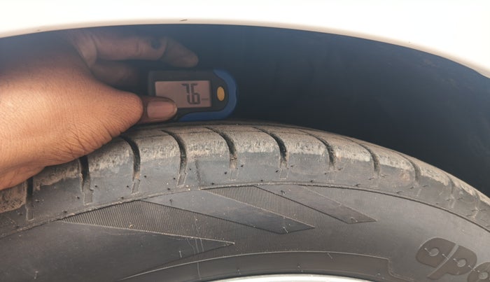 2012 Nissan Sunny XV DIESEL, Diesel, Manual, 1,30,419 km, tyre