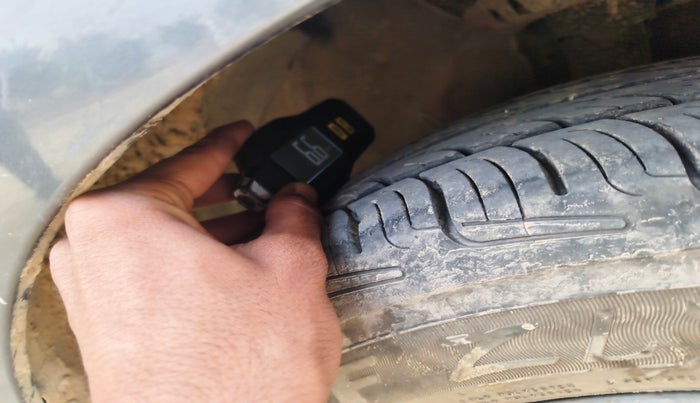 2021 Hyundai AURA S 1.2 CNG, Petrol, Manual, 74,186 km, tyre