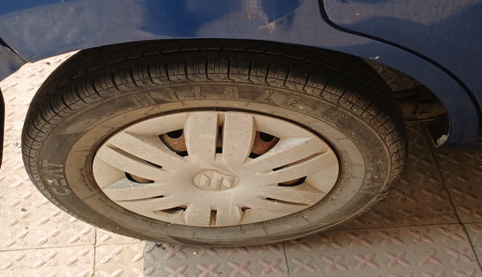 2013 Maruti Alto 800 LXI, Petrol, Manual, 96,803 km, tyre