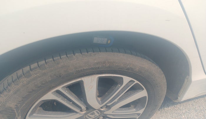 2017 Honda City 1.5L I-VTE V CVT, Petrol, Automatic, 68,475 km, tyre